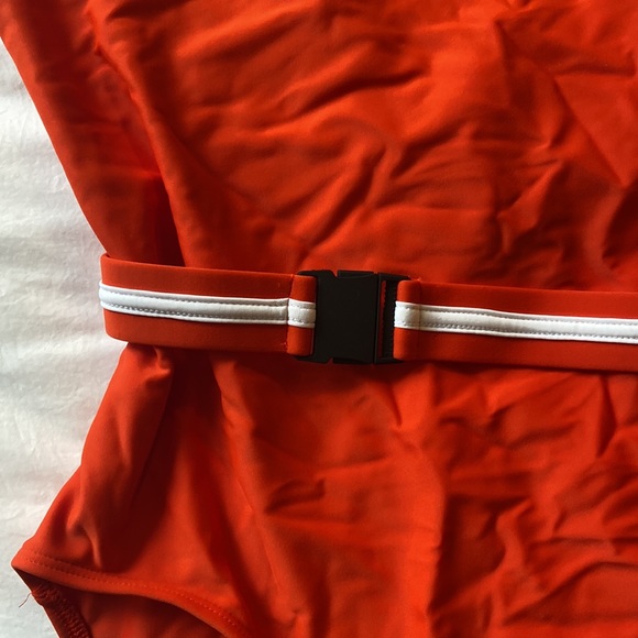 Solid & Striped “The Gemma” Belted one piece swimsuit - Picture 5 of 9